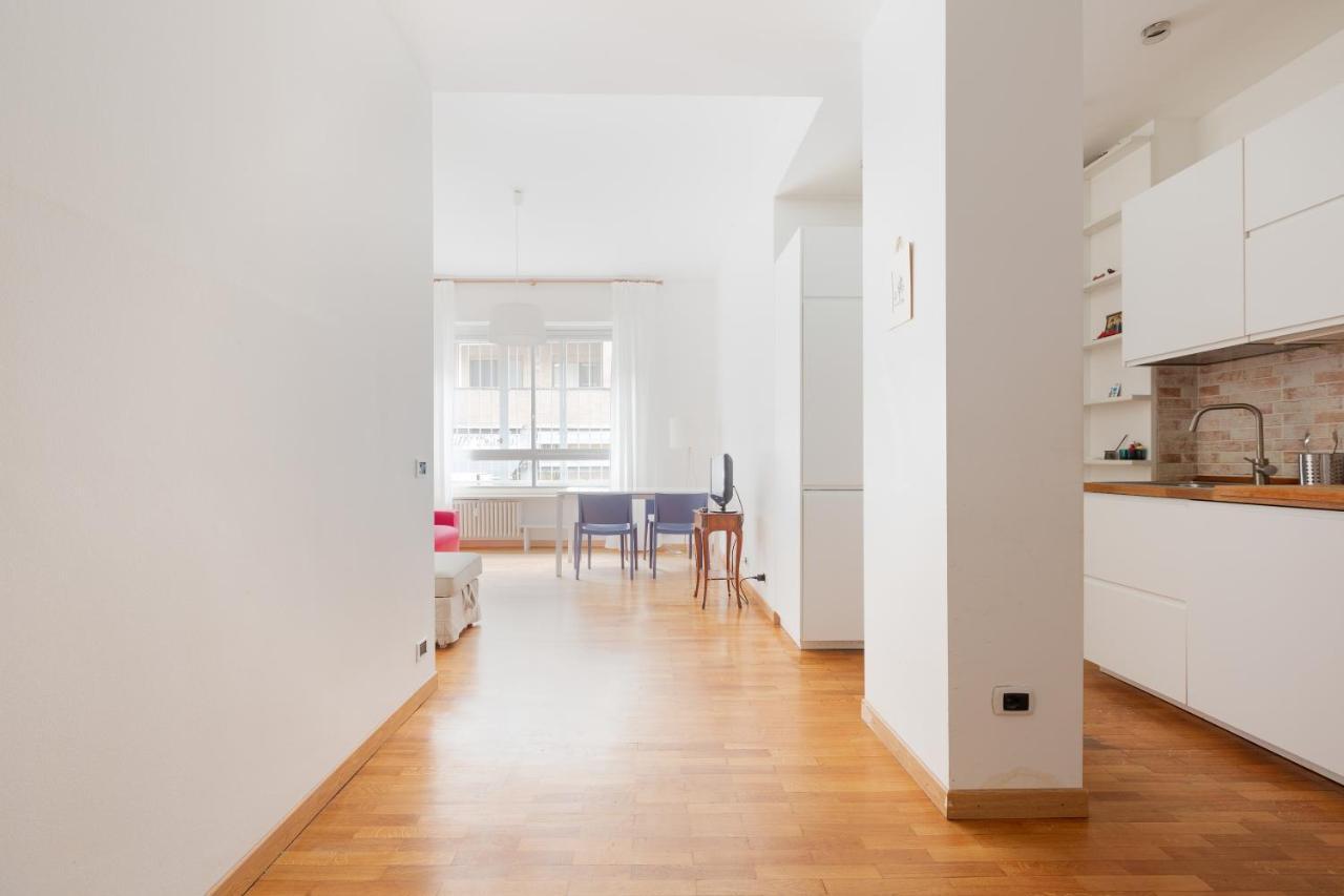 Buonarroti Bright Apartment Мілан Екстер'єр фото